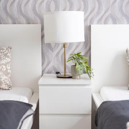 Exclusive Downtown Dream By Prestige Gallery Apartment *