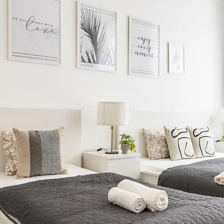 Exclusive Downtown Dream By Prestige Gallery Budapest