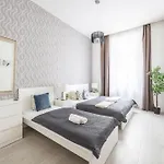 Exclusive Downtown Dream By Prestige Gallery * 부다페스트