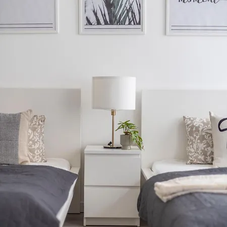 Exclusive Downtown Dream By Prestige Gallery *